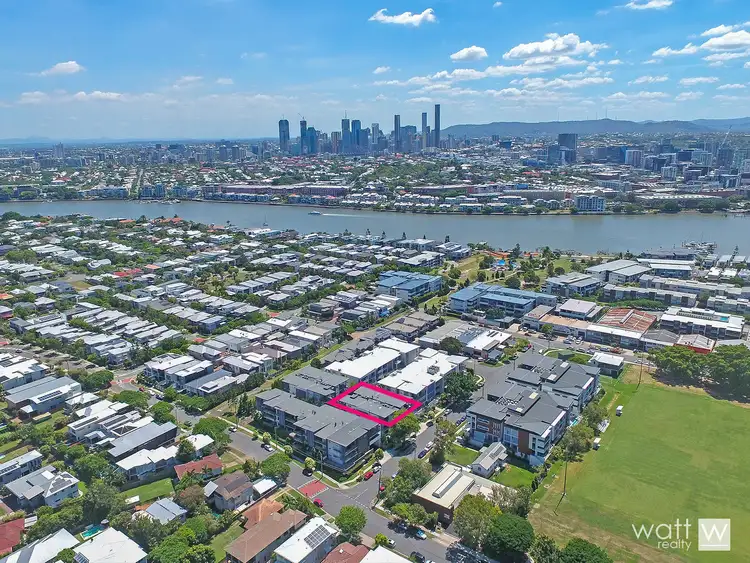 1/12 Barramul Street, Bulimba QLD 4171