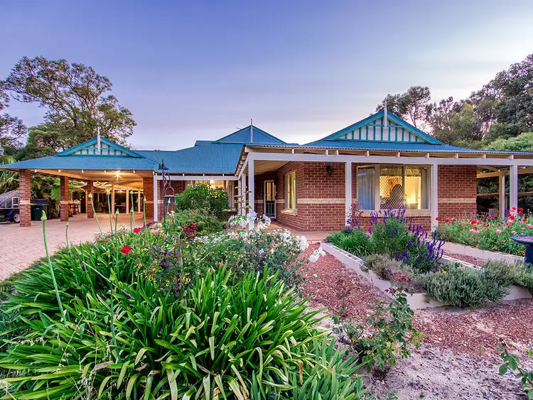 5 Groom Mews, Wellard WA 6170