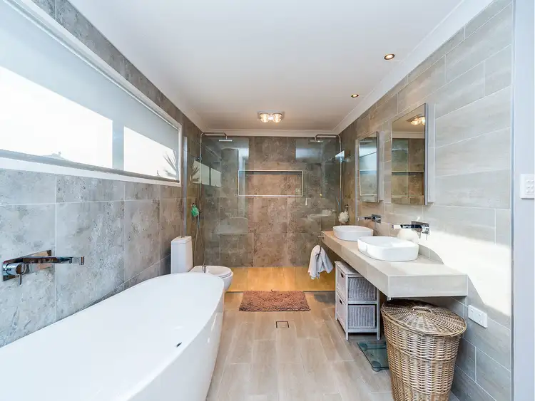 Seventh view of Homely house listing, 31 Lakefield Crescent, Paradise Point QLD 4216