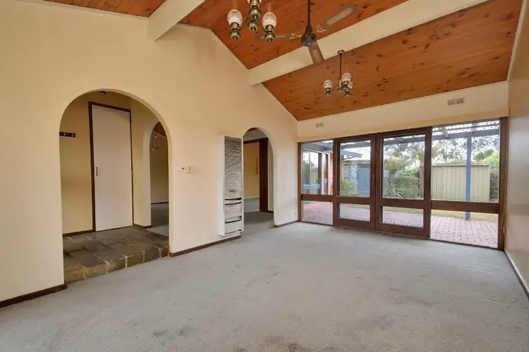 Sixth view of Homely house listing, 2 Rangeview Drive, Traralgon VIC 3844