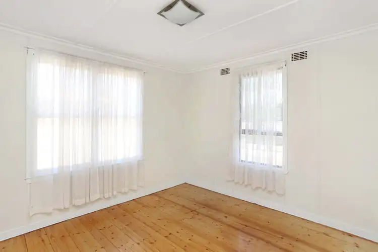 Fifth view of Homely house listing, 16 Menzies Street, Braybrook VIC 3019