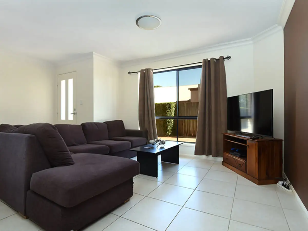 Main view of Homely unit listing, 2/10 Horton Street, East Toowoomba QLD 4350