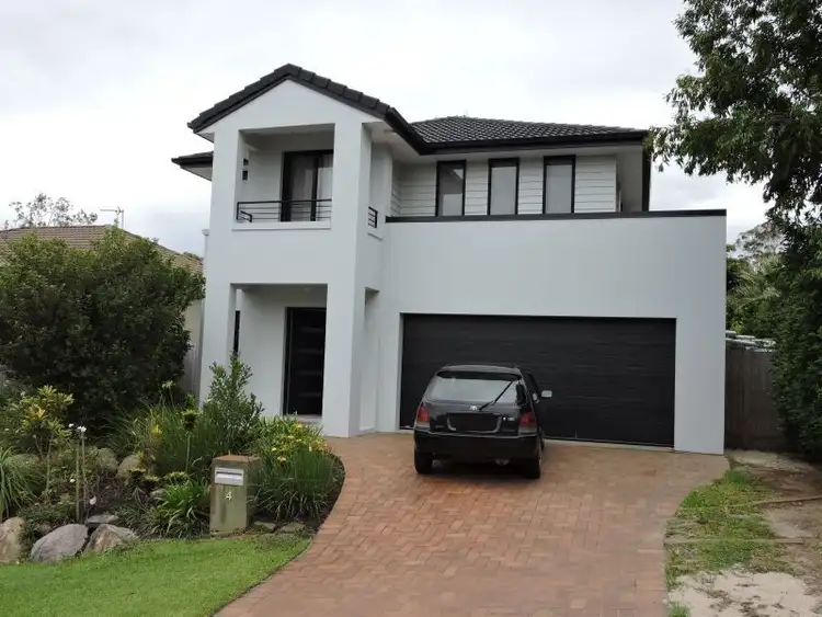 4 Mahogany Place, Molendinar QLD 4214