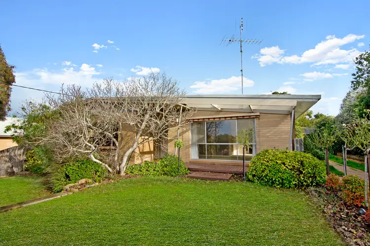 27 McArthur Street, Hamilton VIC 3300