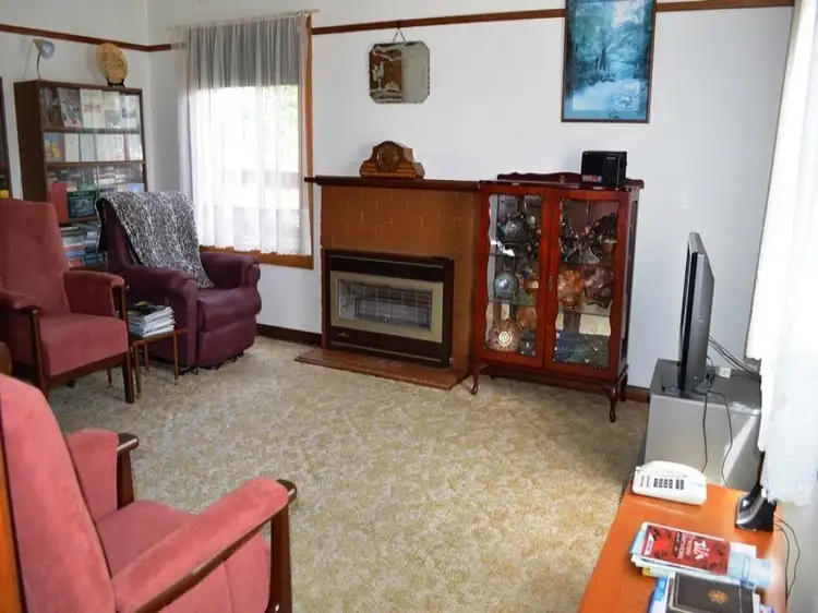 Second view of Homely house listing, 3 Johnstone Crescent, Colac VIC 3250