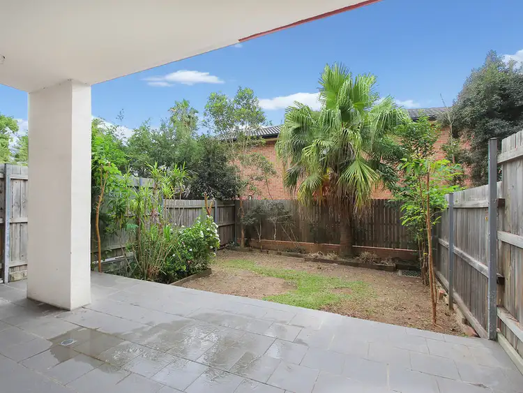 Fourth view of Homely apartment listing, 2/3-5 Talbot Road, Guildford NSW 2161