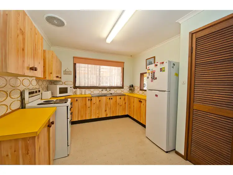 Fourth view of Homely house listing, 1 Darrambal Drive, Springdale Heights NSW 2641