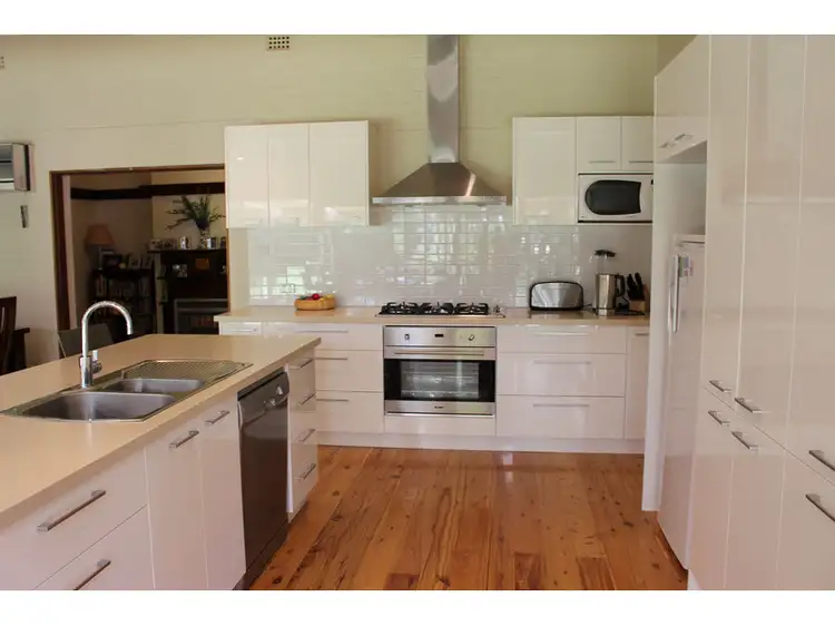 53 Farrand Street, Forbes NSW 2871