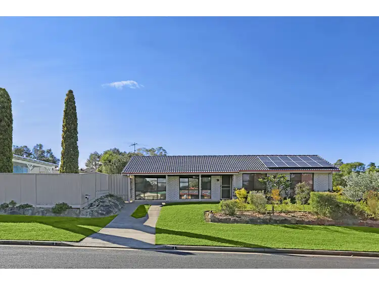 1 Pinot Street, Eschol Park NSW 2558