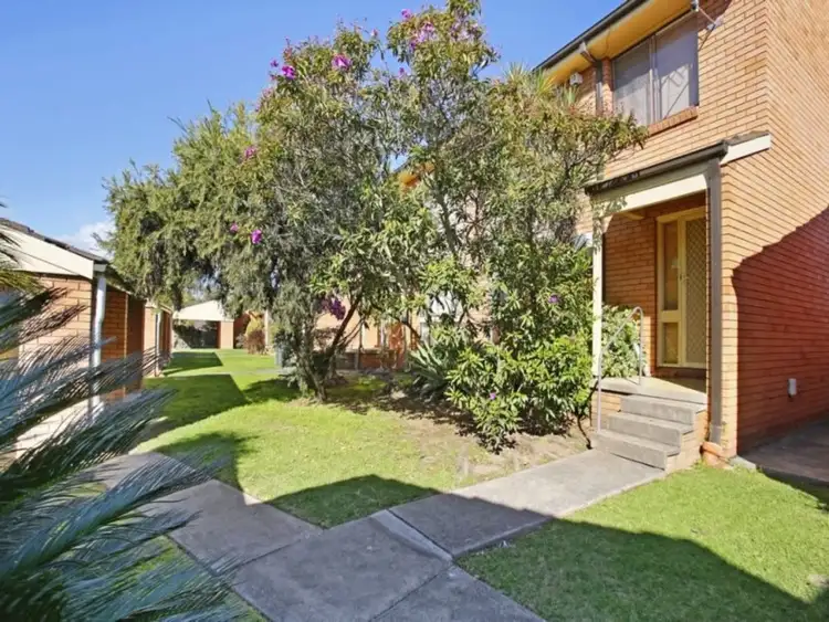 15 Kookaburra Street