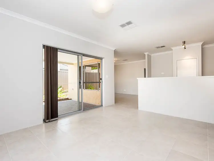 Sixth view of Homely house listing, 2/4 Kelly Street, Cloverdale WA 6105
