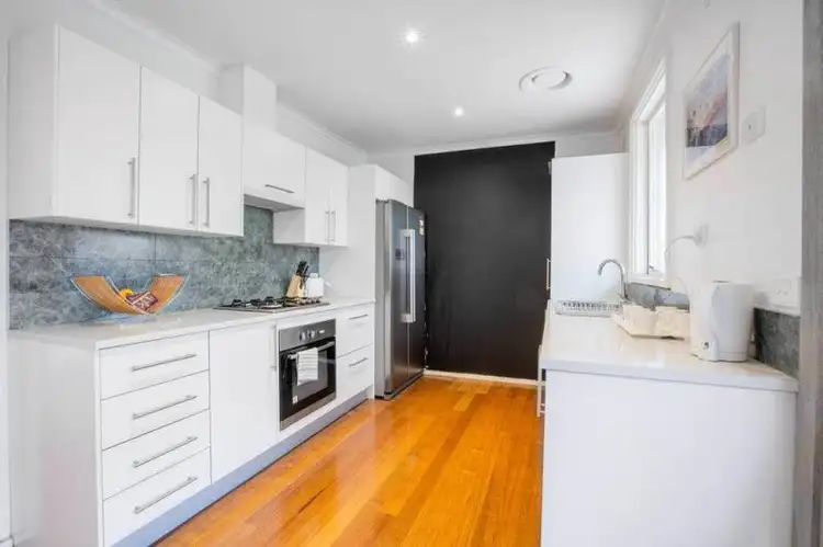 37/39 Wattle Drive