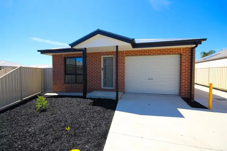 1/12 Shelby Court
