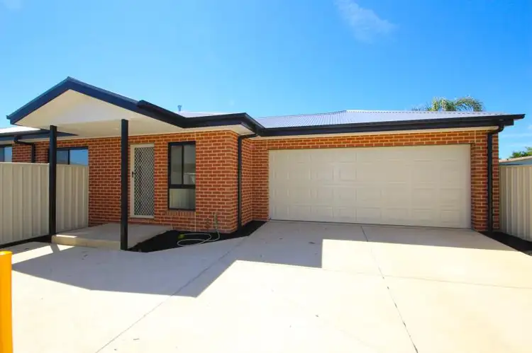 2/12 Shelby Court