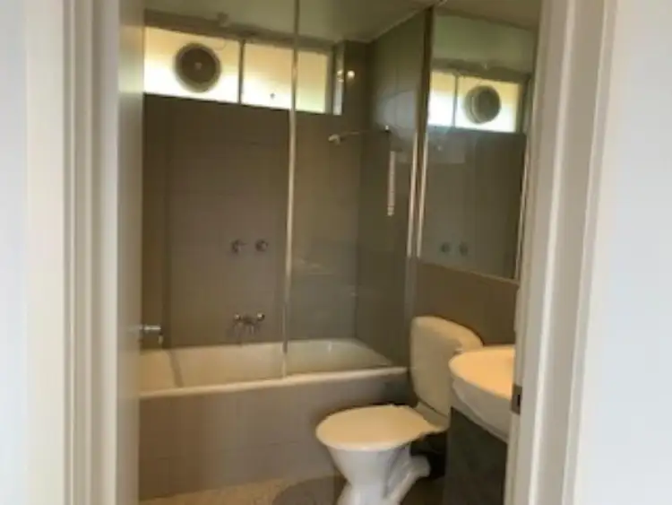 Fourth view of Homely apartment listing, 5/52 Sutherland Road, Armadale VIC 3143