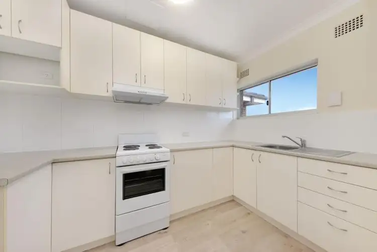 Third view of Homely apartment listing, 8/7 Randwick Street, Randwick NSW 2031