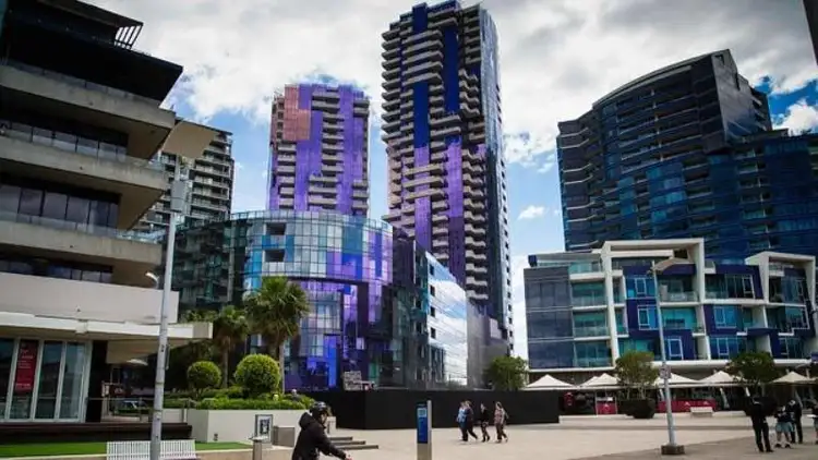 1109/231 Harbour Esplanade