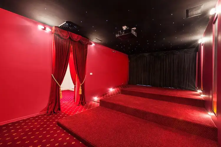 Fifth view of Homely house listing, 8 Carnarvon Road, Strathmore VIC 3041