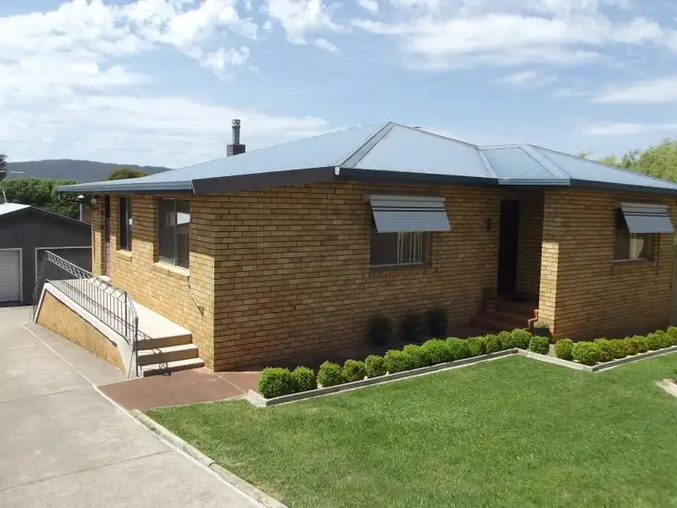 5 Alpine Ave, Batlow NSW 2730