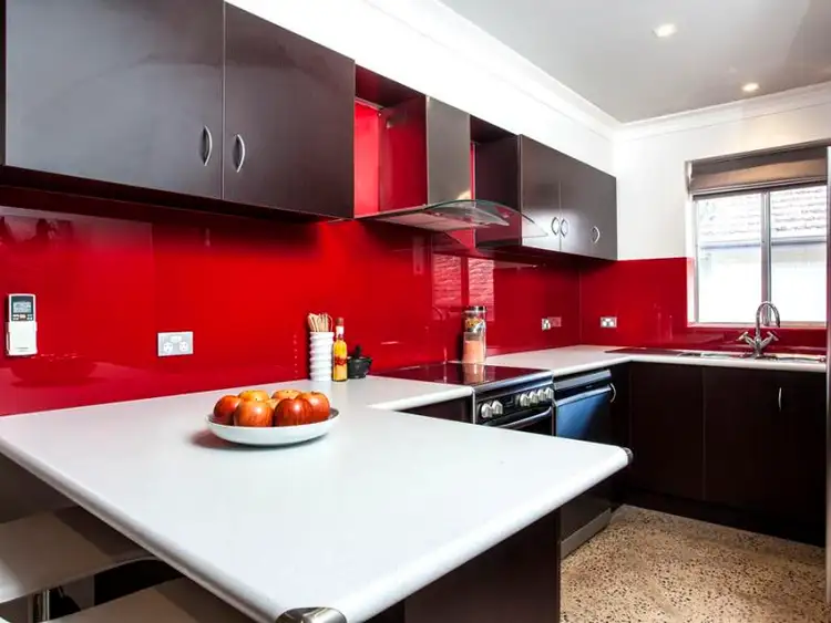 8/15 Royal Avenue, Essendon North VIC 3041