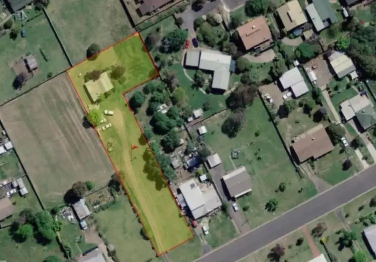 Sixth view of Homely house listing, 11 Yaralla Street, Tumut NSW 2720