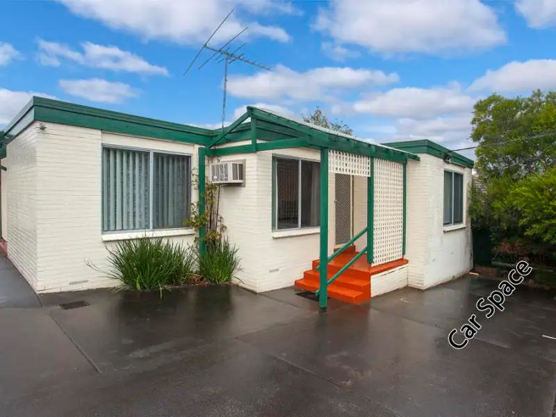 Main view of Homely unit listing, 1/26 Ruby Street, Essendon West VIC 3040