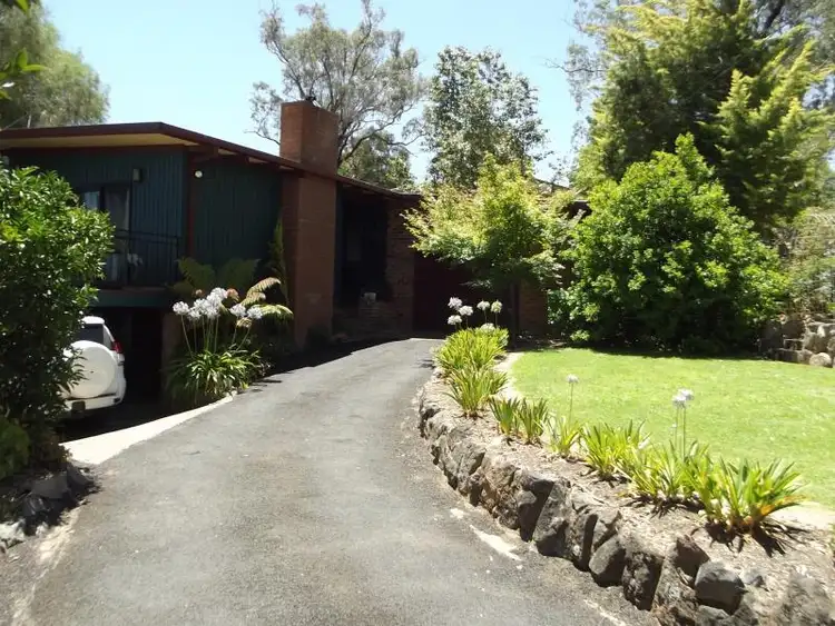 213 Wynyard Street, Tumut NSW 2720