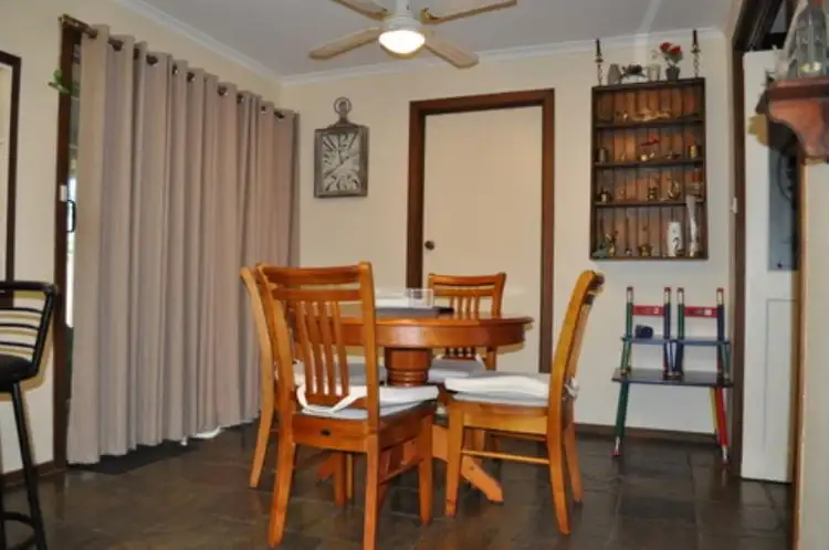 Fifth view of Homely house listing, 2/2 Leena Place, Wagga Wagga NSW 2650