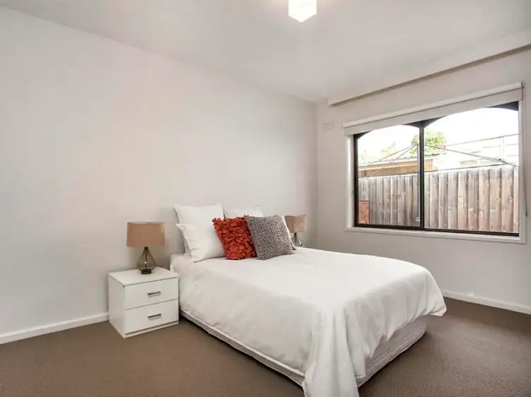 Sixth view of Homely unit listing, 2/76 Bent Street, Moonee Ponds VIC 3039