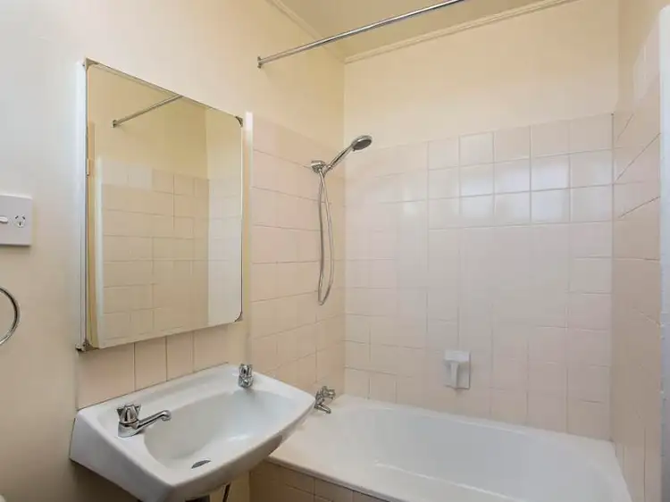 Sixth view of Homely apartment listing, 11/242 Pascoe Vale Road, Essendon VIC 3040