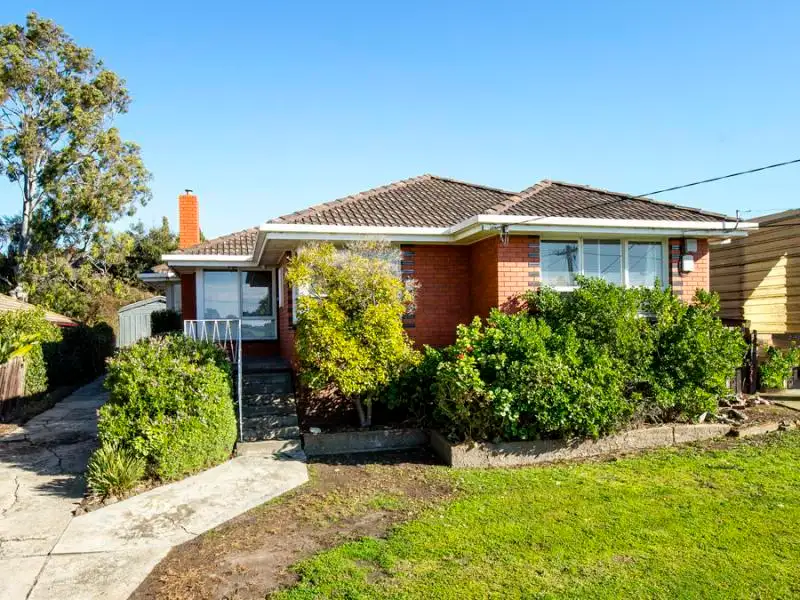 Main view of Homely house listing, 25 Vickers Avenue, Strathmore Heights VIC 3041