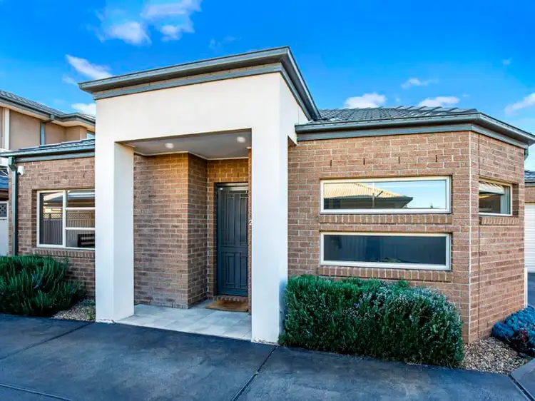 2/22 Banksia Grove, Tullamarine VIC 3043