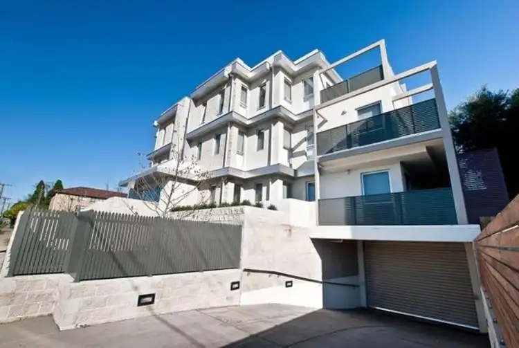 17/790 Warrigal Road