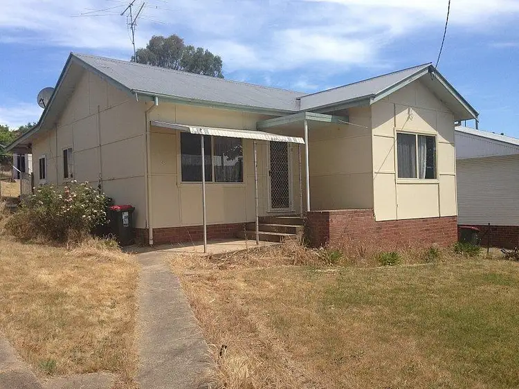 52 Clarke Street, Tumut NSW 2720
