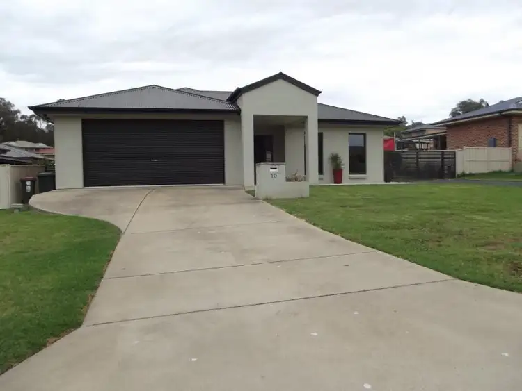 Main view of Homely house listing, 10 Maroo Street, Tumut NSW 2720