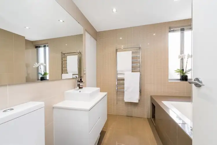 Sixth view of Homely apartment listing, 13/13-19 Glen St, Bondi NSW 2026