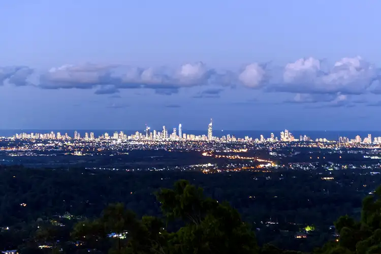 241 The Panorama, Tallai QLD 4213