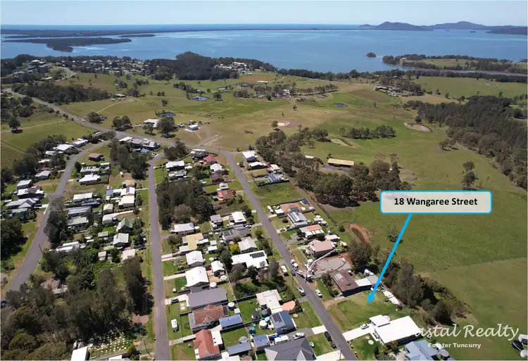 18 Wangaree Street, Coomba Park NSW 2428