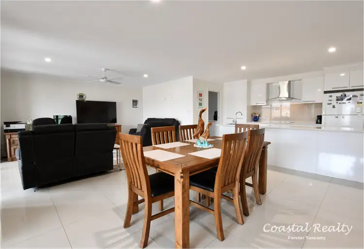 Fourth view of Homely villa listing, 2/1A Cedar Grove, Forster NSW 2428