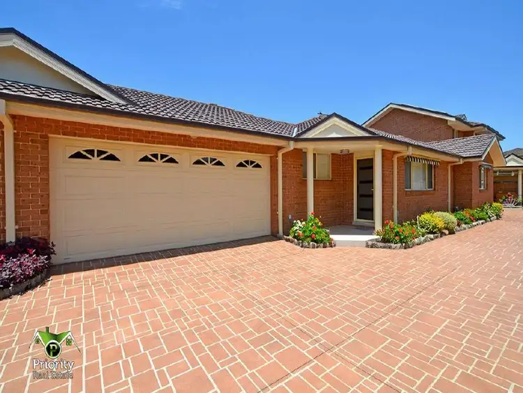 2/16 Farnell, Woy Woy NSW 2256