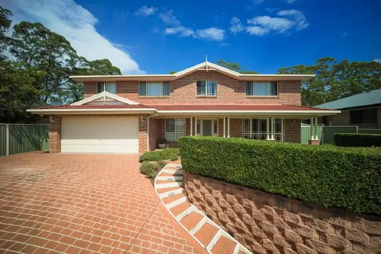 10 Stewart Brougham Close, Lisarow NSW 2250