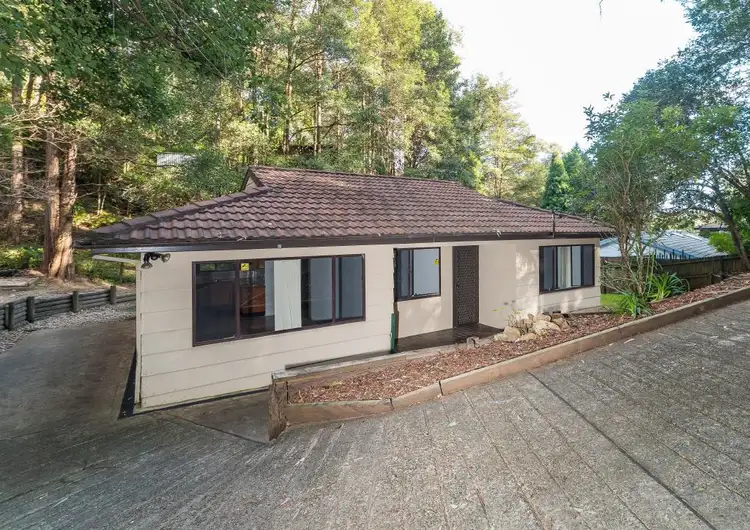 15 Algwen Road, North Gosford NSW 2250