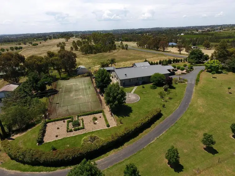 200 Back Creek Road, Young NSW 2594