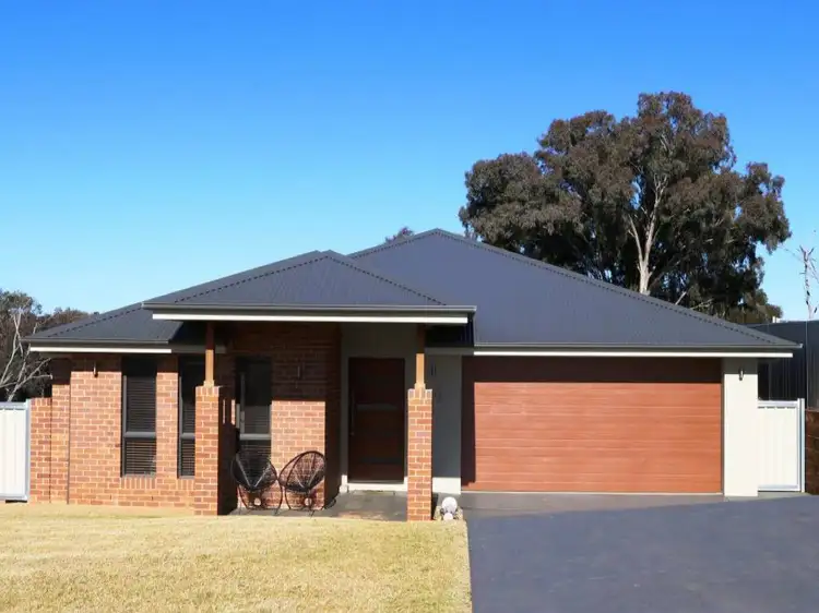44 Jordan Place, Young NSW 2594