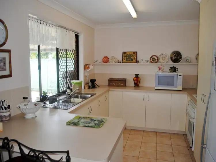 Fifth view of Homely semi-detached listing, 2/4 Tallowood Avenue, Bogangar NSW 2488