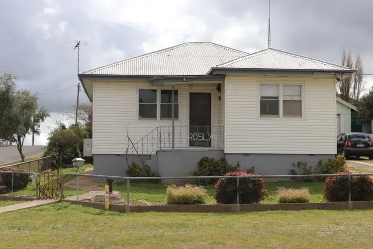 Main view of Homely house listing, 25 Karabah Avenue, Young NSW 2594