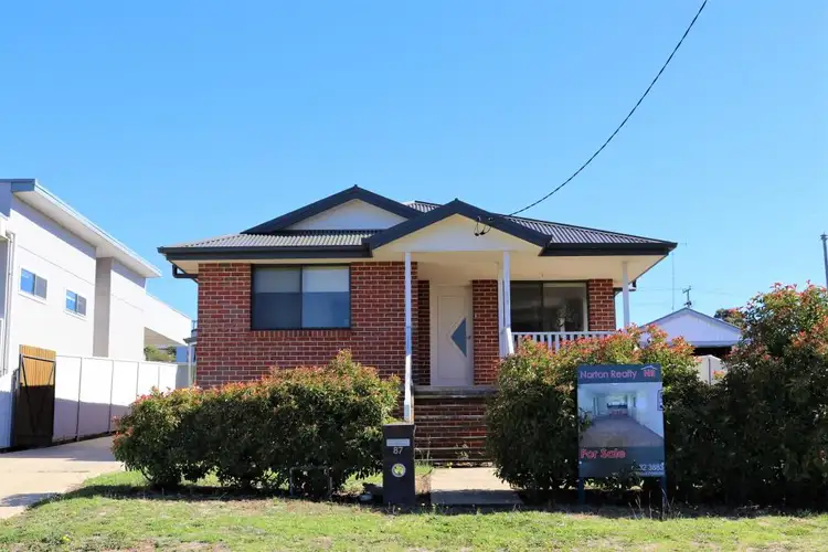87 William Street, Young NSW 2594