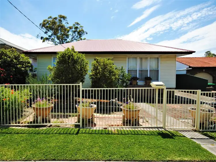 Fifth view of Homely house listing, 12 Cheryl Street, Mannering Park NSW 2259