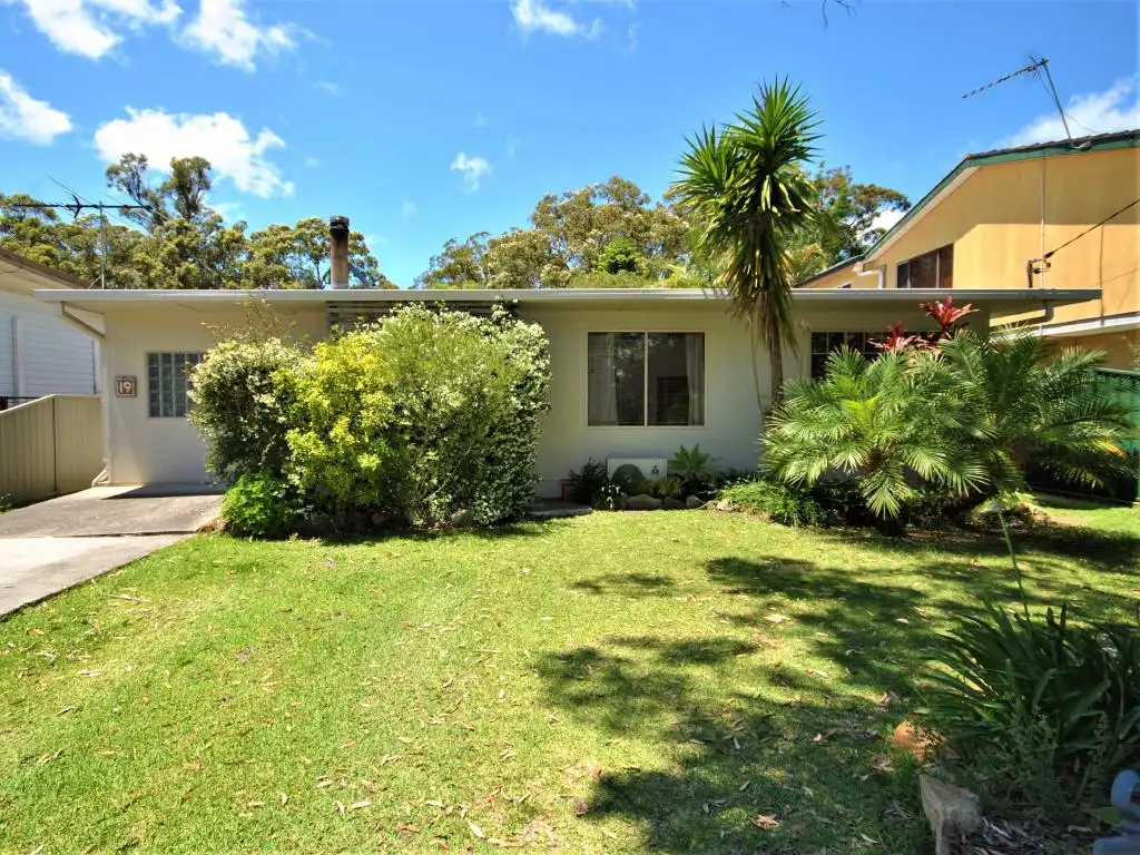 Main view of Homely house listing, 19 Omega Avenue, Summerland Point NSW 2259