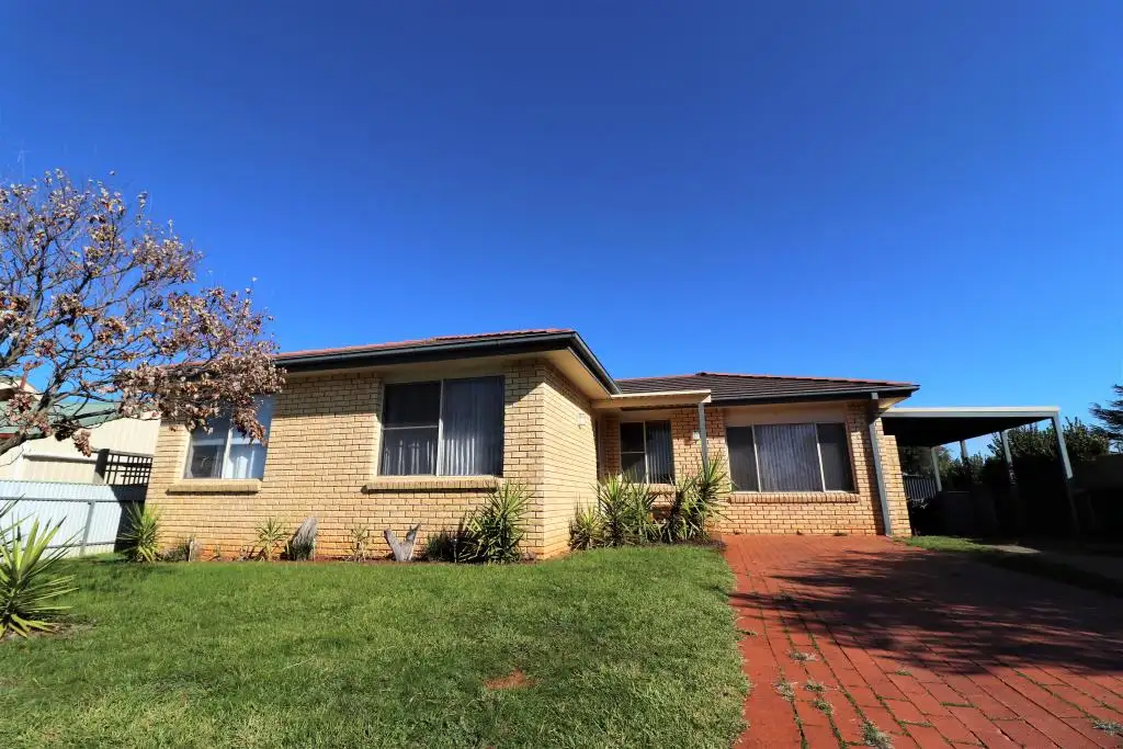 Main view of Homely house listing, 18 Hargreaves Crescent, Young NSW 2594